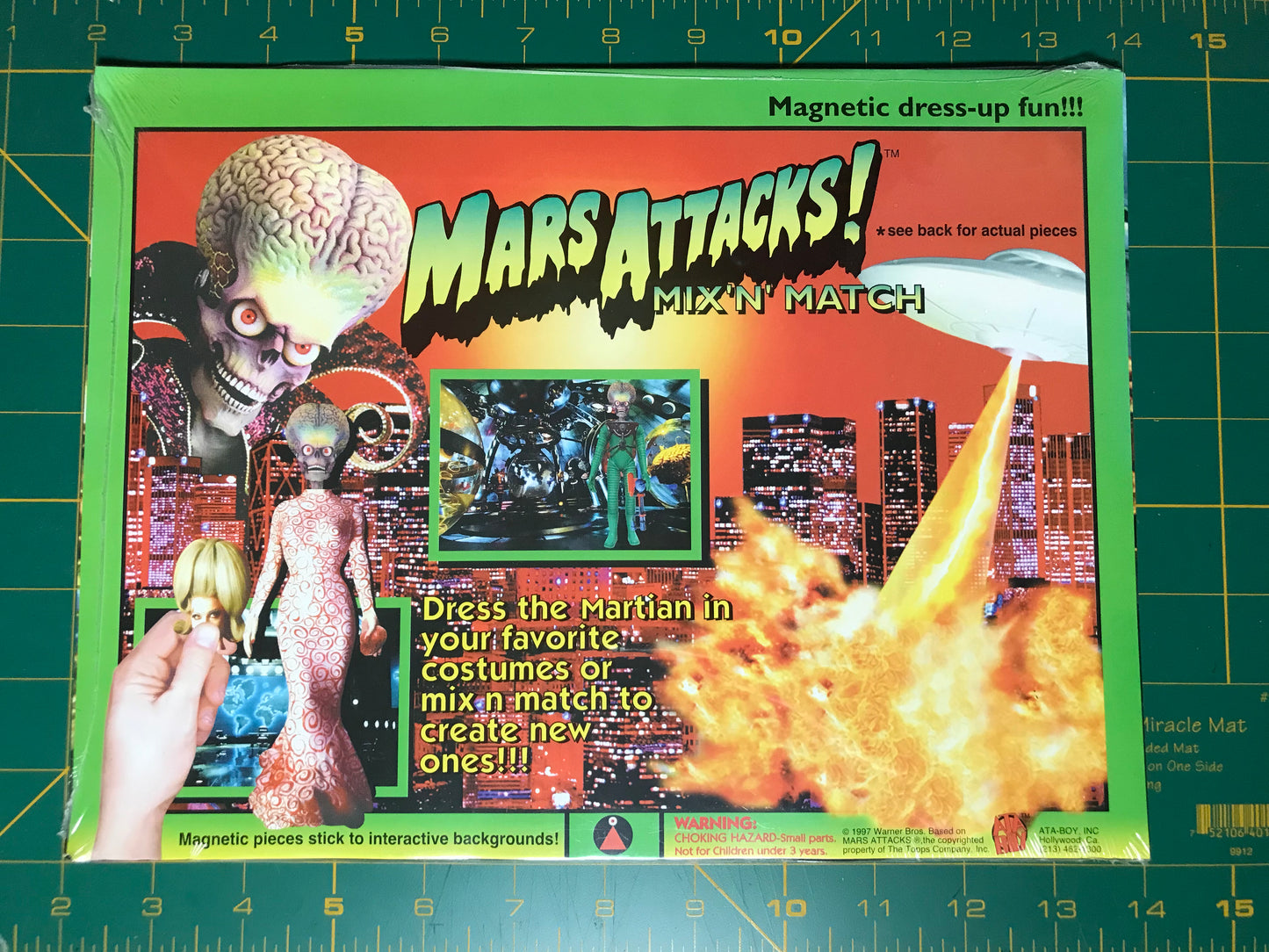 Mars Attacks Mix n’ Match Magnets